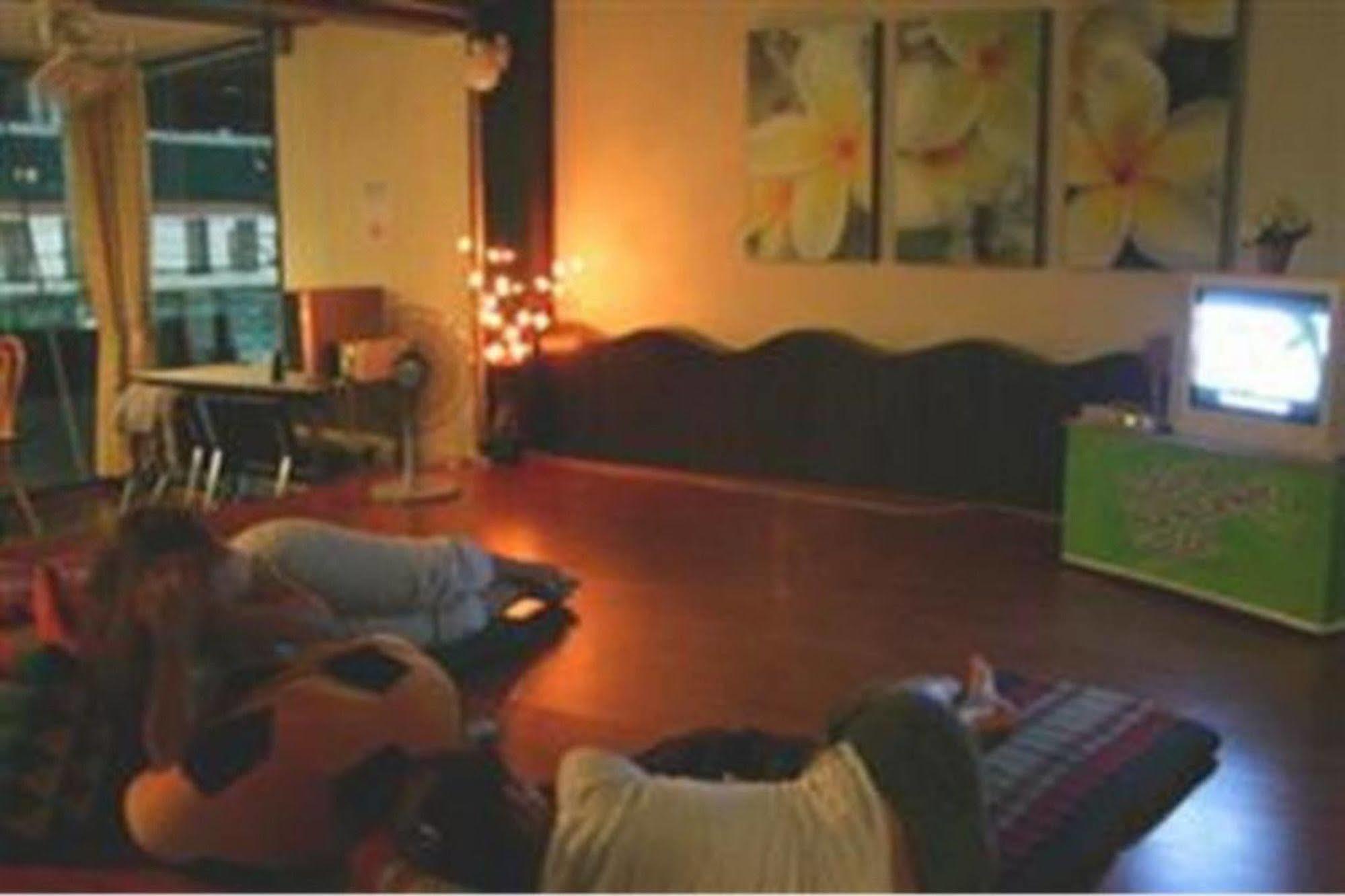 Patong Backpacker Hostel Ngoại thất bức ảnh