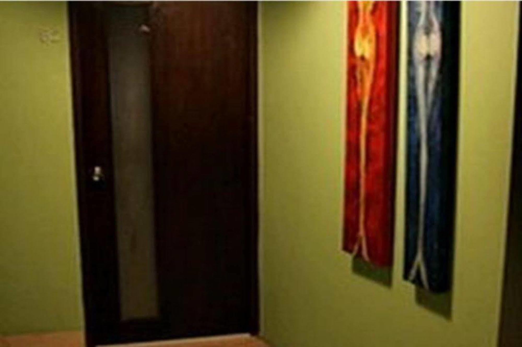 Patong Backpacker Hostel Ngoại thất bức ảnh